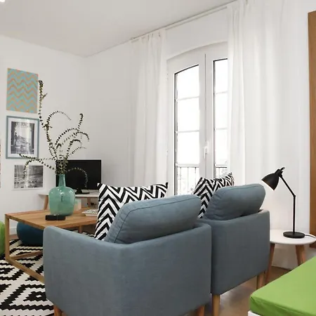 Double Apt 12pax Кашкайш