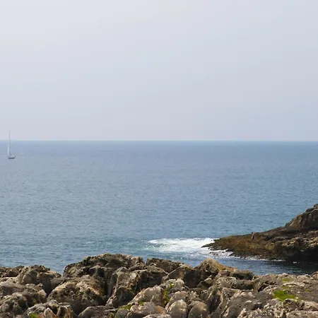 Double Apt 12pax Apartment Cascais